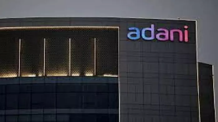 Adani Group invest 150 billion dollar in various Sector for 1 trillion dollar valuation (Jagran File Photo)