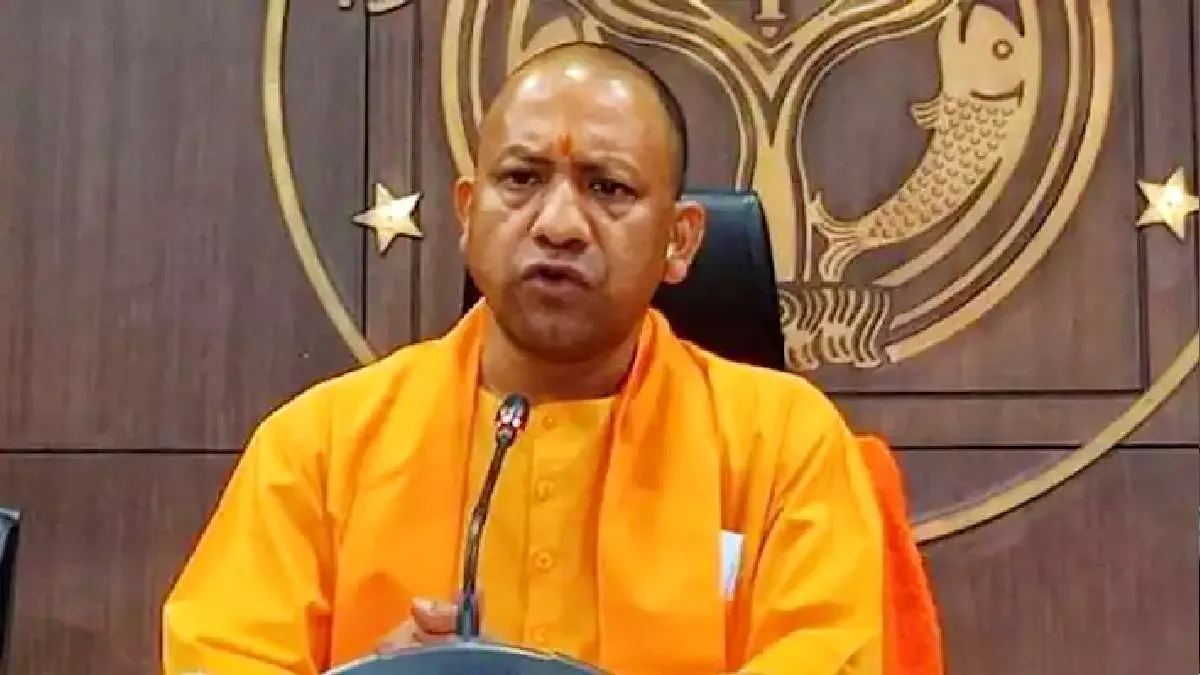 सीएम योगी आदित्यनाथ ने गुजरात के मोरबी में हुए पुल हादसे पर दुख व्यक्त किया है।