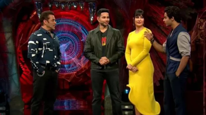Bigg Boss 16 Siddhant Chaturvedi and Ishaan Khattar crowded on stage of Bigg Boss.