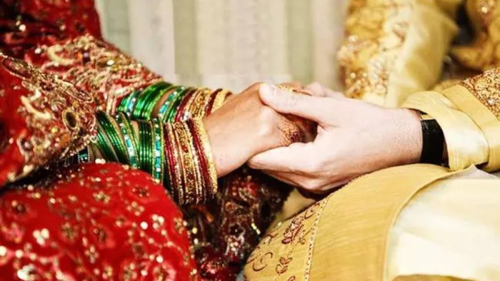पांच बच्चों के अब्बा ने 58 की उम्र में किया निकाह