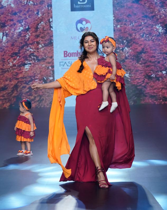 Debina Bonnerjee with Kids