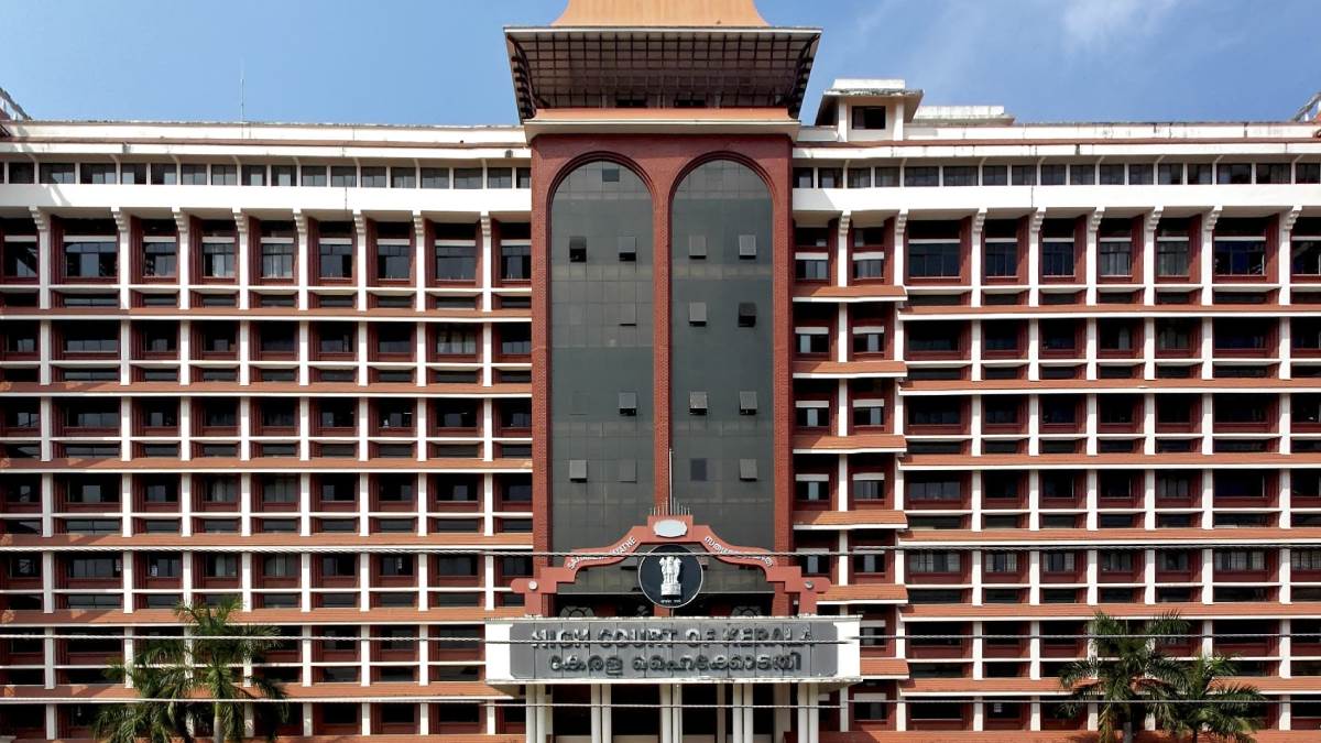 https://www.jagranimages.com/images/newimg/30102024/30_10_2024-kerala_hc_23824199.jpg