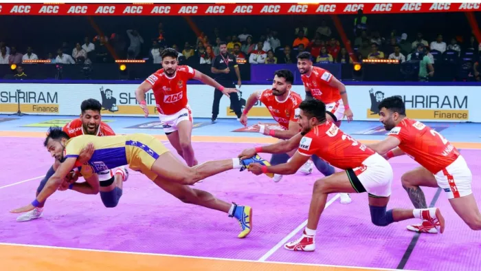 तमिल थलाइवाज ने गुजरात जायंट्स को हराया। फोटो- स्टार स्पोर्ट्स