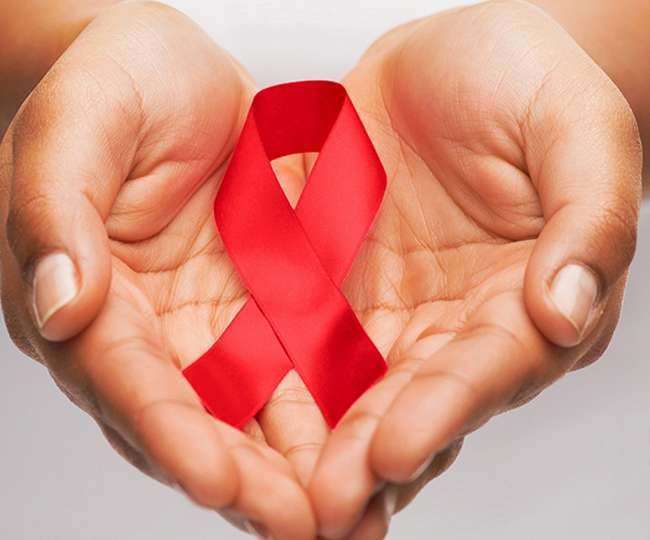 जम्मू कश्मीर एड्स कंट्रोल सोसायटी के अनुसार वर्तमान में प्रत्येक वर्ष दो से तीन सौ संक्रमित मिल रहे हैं।
