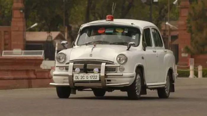 Hindustan Ambassador-The Real King OF Indian Road, See History and Models