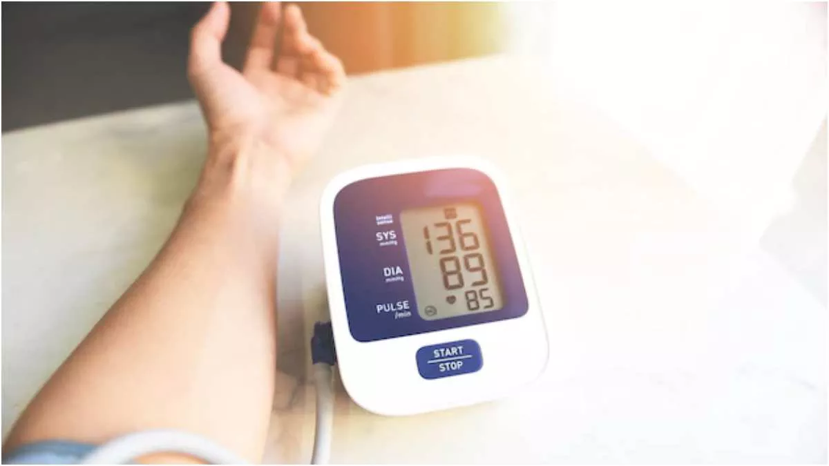 Hypertension Controlling Tips: हाई ब्लड प्रेशर को इन आसान तरीकों से भी कर सकते हैं कंट्रोल