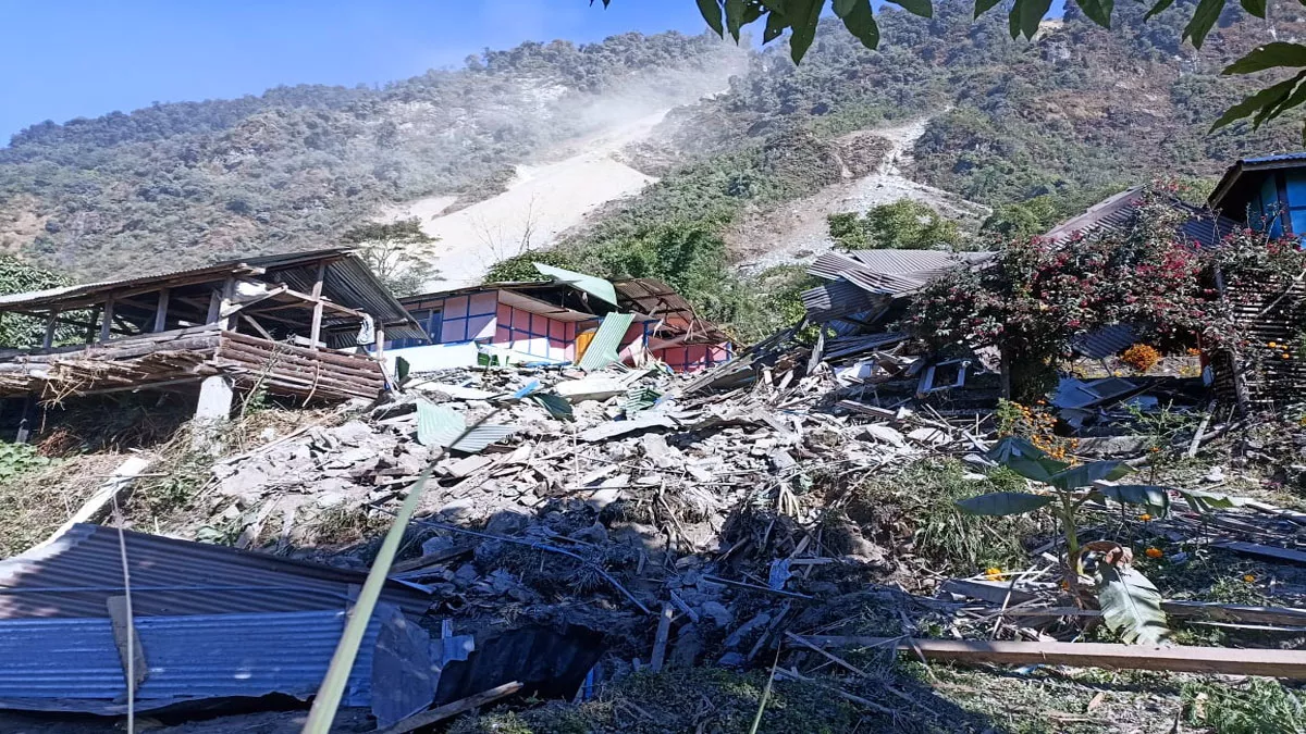 https://www.jagranimages.com/images/newimg/30112022/30_11_2022-landslide-in-sikkim-nov-29_23237052.jpg