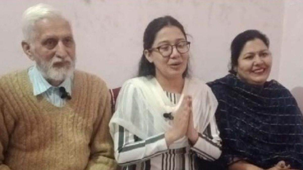 https://www.jagranimages.com/images/newimg/30112022/30_11_2022-yogita_23237226.jpg