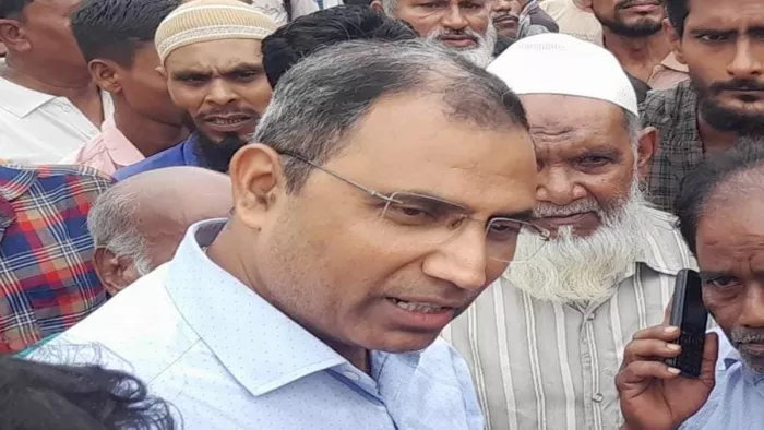 डाक मतपत्रों की छंटाई मामले में निर्वाचन अधिकारी निलंबित