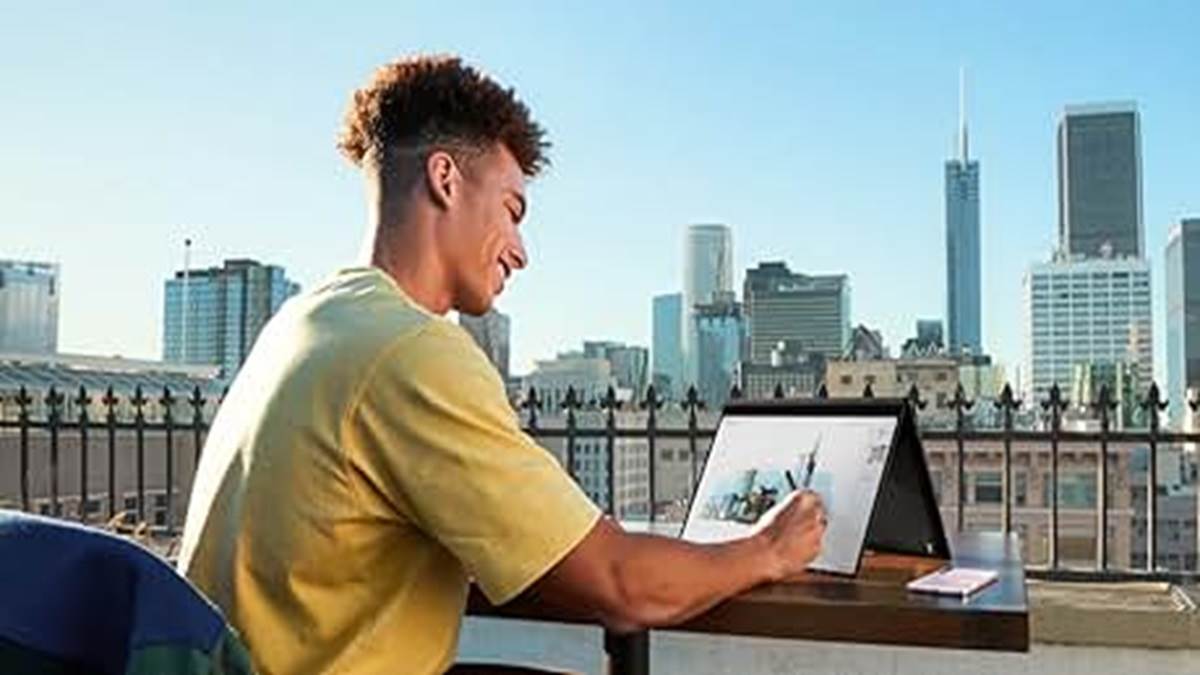हैंग, हीट और वायरस बन रहे काम में रुकावट, तो ये Best Laptops 2023 For Home Use देंगे कूलिंग के साथ मक्खन स्पीड