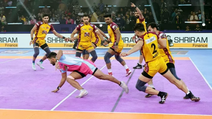 जयपुर पिंक पैंथर्स ने तेलुगू टाइटंस को हराया।