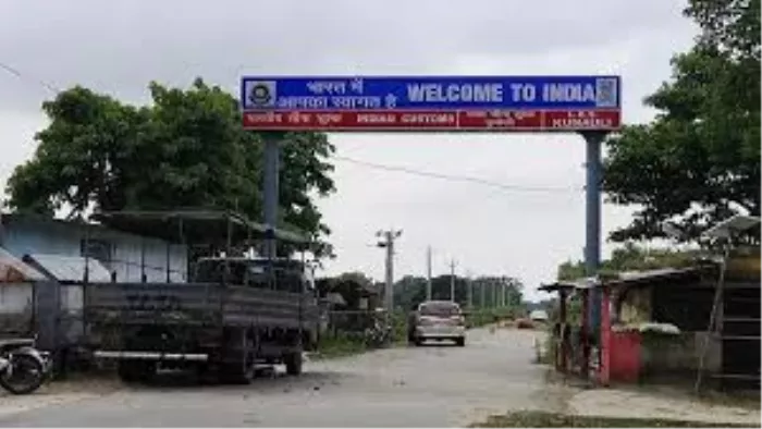 बरियापुर बारा में देवी गढ़ीमाई को प्रसन्न करने के लिए पशुओं की बलि दी जाती है।