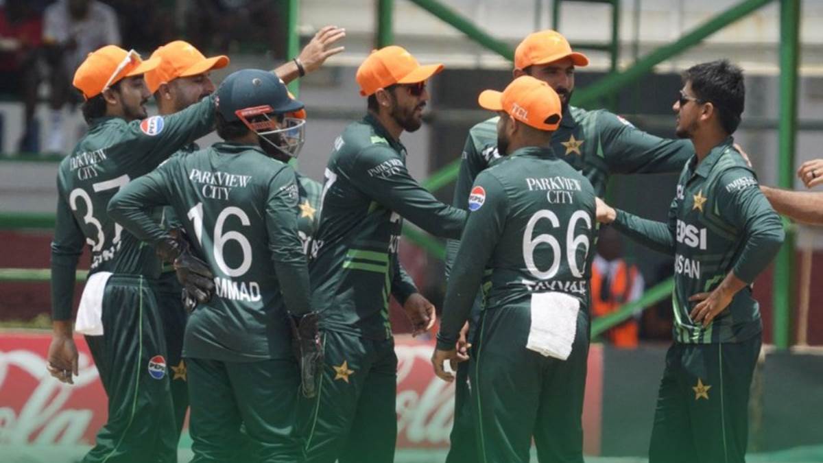 https://www.jagranimages.com/images/newimg/30112024/30_11_2024-pak_vs_zim_1st_t20i_23839846.jpg