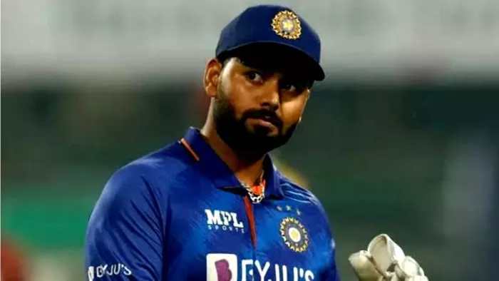 भारतीय टीम के युवा विकेटकीपर हैं ऋषभ पंत।