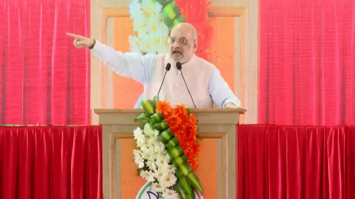 मांड्या में अमित शाह का कांग्रेस-JDS पर प्रहार