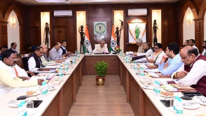 पुरानी पेंशन योजना पर CM भूपेश का मास्टर स्ट्रोक, राज्य के कर्मियों को NPS पुरानी पेंशन का मिलेगा लाभ