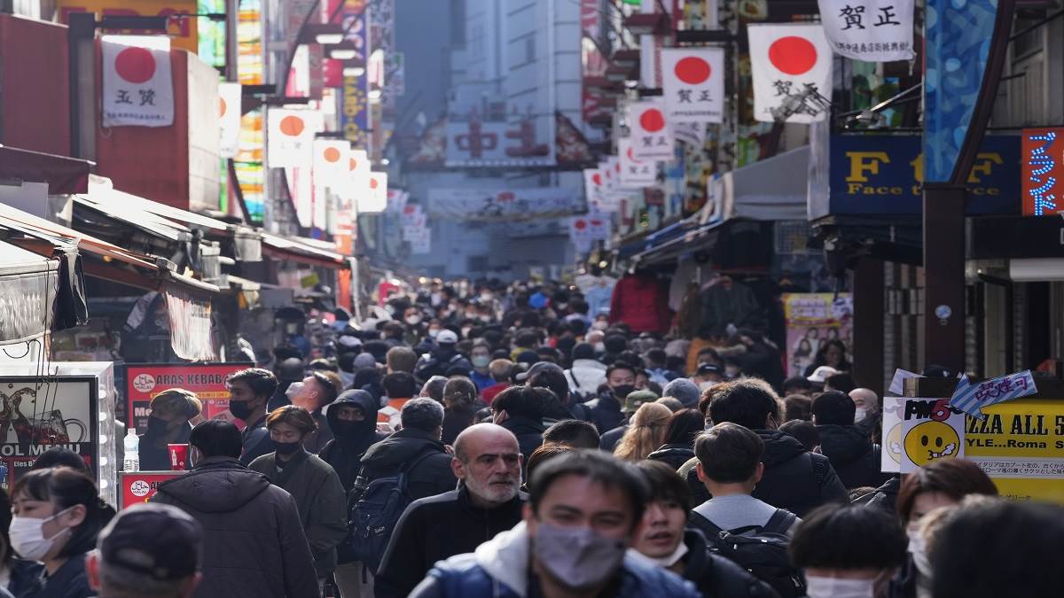 https://www.jagranimages.com/images/newimg/30122022/30_12_2022-japan_corona_update_23277140.jpg