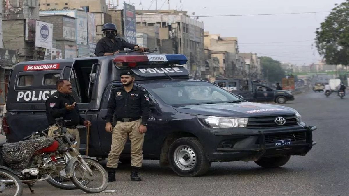 three policemen injured in terror attack in Pakistan