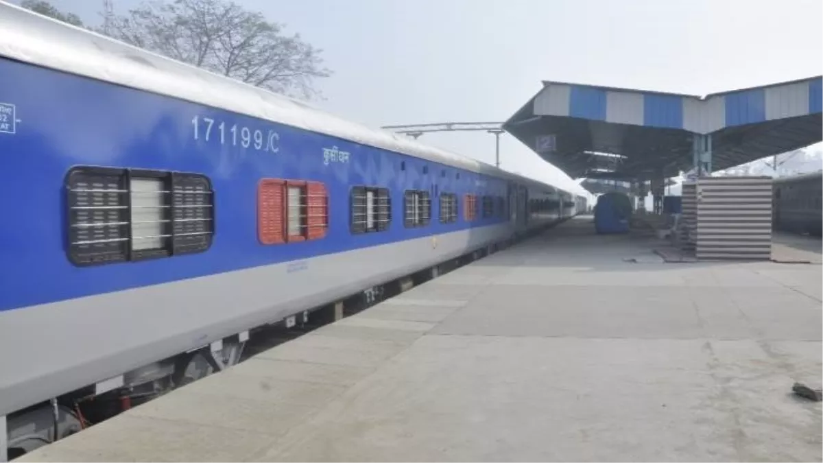 Shatabdi Express: शताब्दी एक्सप्रेस को नहीं मिल रहे यात्री, रोज लाखों का नुकसान उठा रहा रेलवे