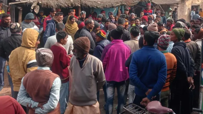 Jharkhand News: देवघर में पुलिस-ग्रामीणों के बीच जमकर नोक-झोंक, घंटों चली गहमा-गहमी;