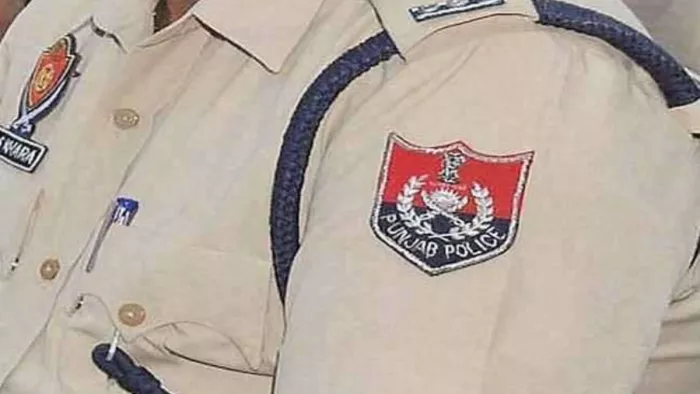 पुलिस पहरे के बीच दफनाया दुष्कर्म के बाद हत्या की गई बच्ची का शव (फाइल फोटो)