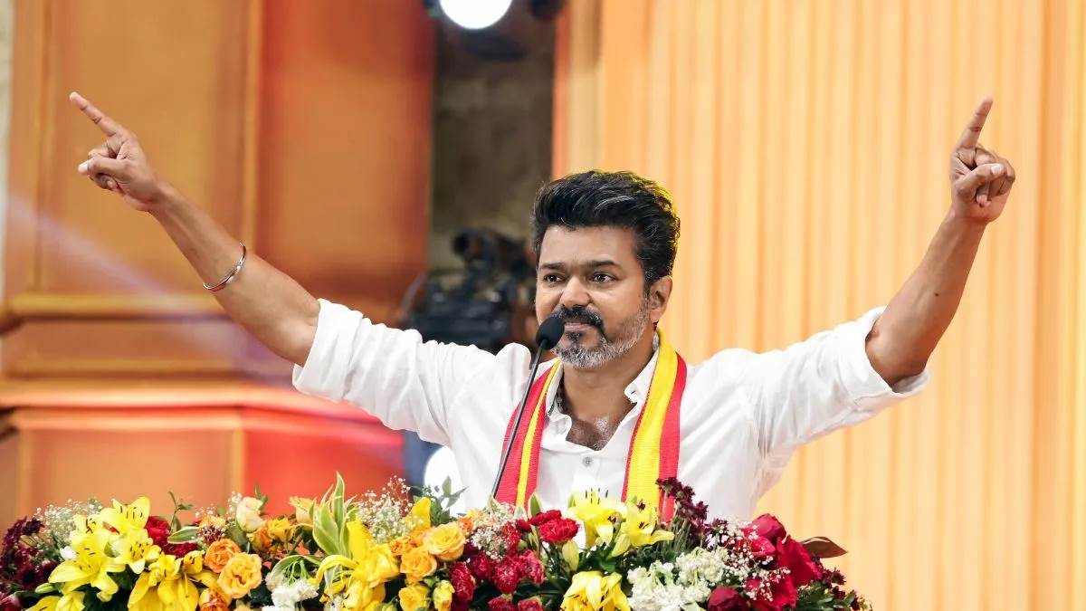 https://www.jagranimages.com/images/newimg/30122024/30_12_2024-actor_vijay_23858226.jpg