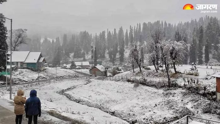 कश्मीर में र्बफबारी के बीच होगा नवर्वष का स्वागत।