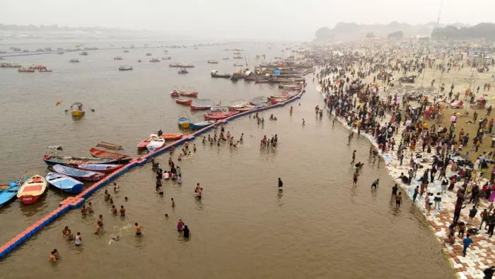 महाकुंभ 2025 की तैयारियों में जुटा प्रशासन (फोटो- जागरण)