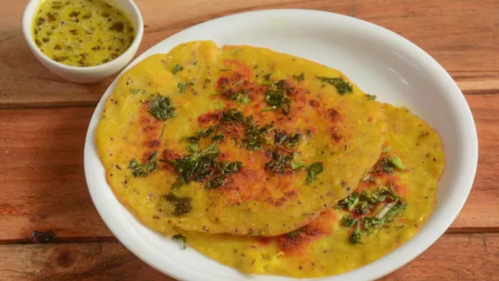 मूंग दाल का चिला सुबह नाश्ते में बेहतरीन विकल्प है। ( Pic Courtesy : Freepik)