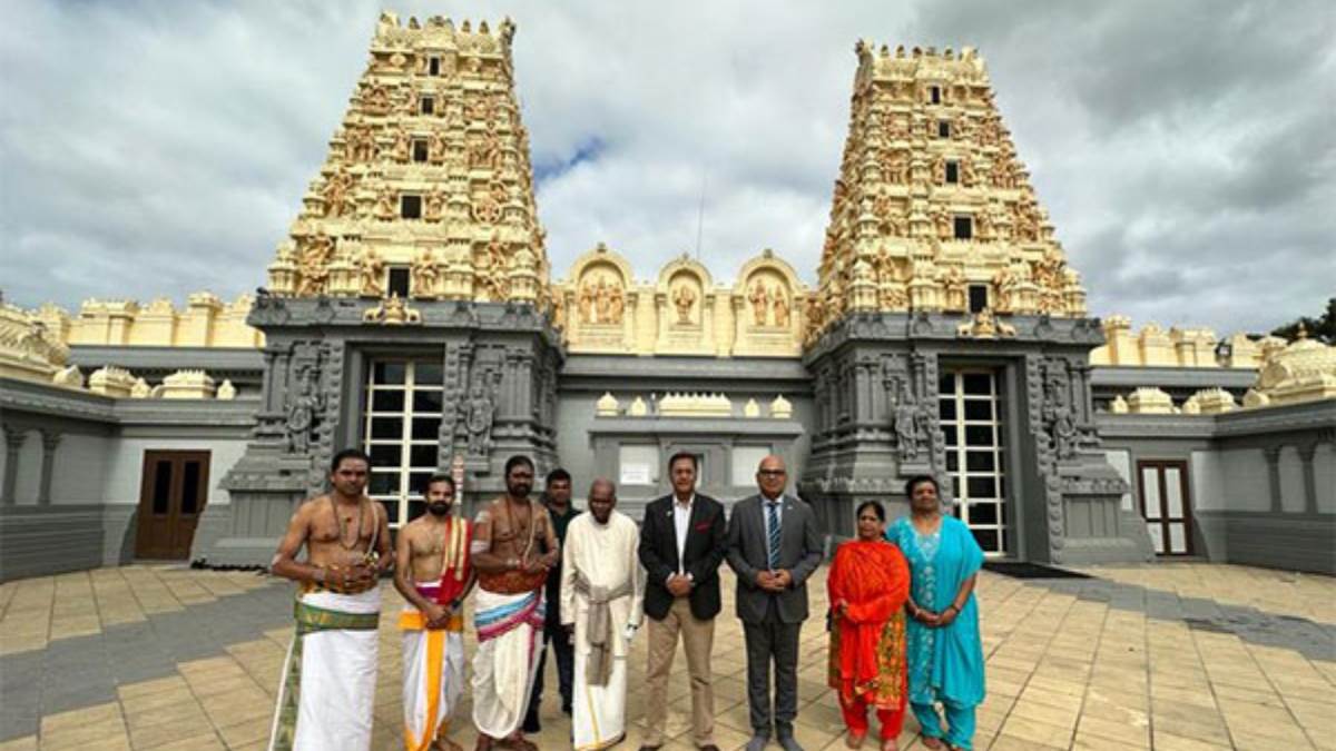 attack of khalistan supporters on hindu temple in melbourne indian high commissioner said it is very important to stop it