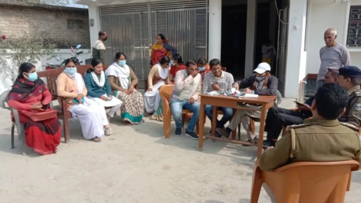 Bihar: सारण के पानापु‍र में शादी वाले घर में भोज के बाद 50 से ज्‍यादा लोग बीमार, गांव में पहुंची मेडिकल टीम