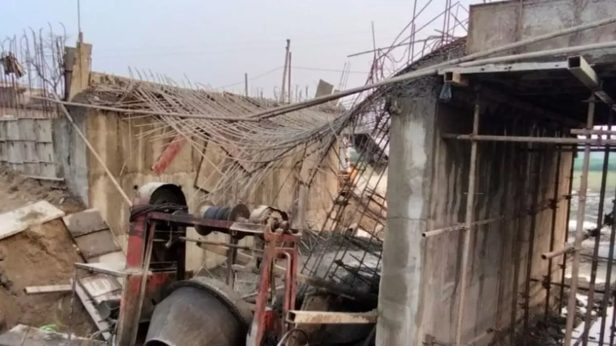 Bridge Collapse: बिहार में भ्रष्‍टाचार का एक और नमूना, पूर्णिया में ढलाई होते ही भरभराकर गिरा पुल; दो घायल