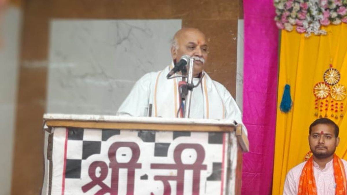 https://www.jagranimages.com/images/newimg/31012024/31_01_2024-praveen_togadia_23642578.jpg