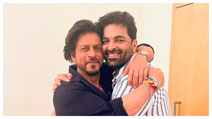 शाह रुख खान और सुमित अरोड़ा (फाइल फोटो)