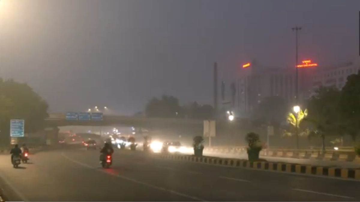https://www.jagranimages.com/images/newimg/31012025/31_01_2025-fog_in_delhi_23876012.jpg