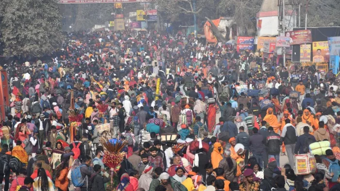 प्रयागराज लाए गए 7 नए अधिकारी - प्रतीकात्मक तस्वीर।