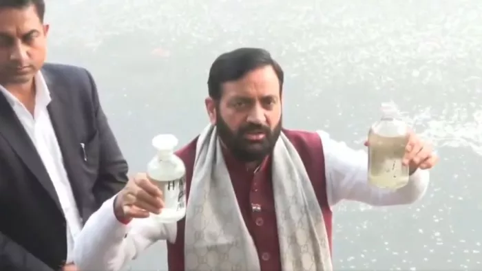 यमुना के पानी पर सियासत, सीएम नायब ने केजरीवाल पर साधा निशाना।