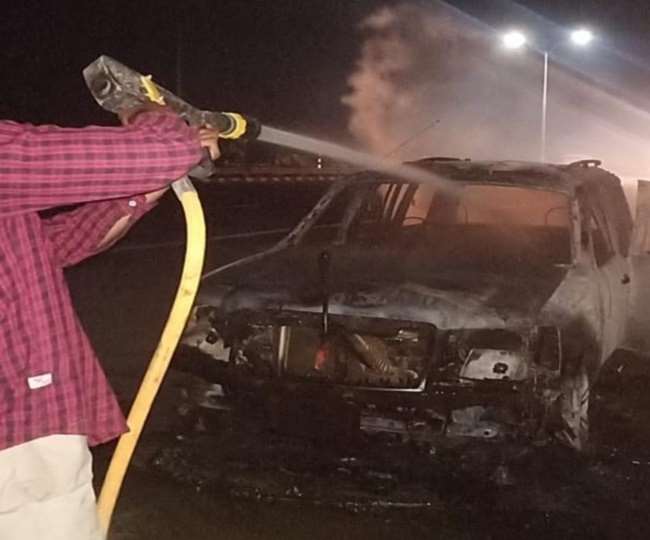 car running on eastern peripheral expressway in baghpat became a fireball see pictures