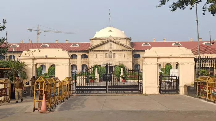 Allahabad High Court: मदरसों में धार्मिक शिक्षा के मामले में हाईकोर्ट ने केन्द्र व राज्य सरकार से पूछा सवाल