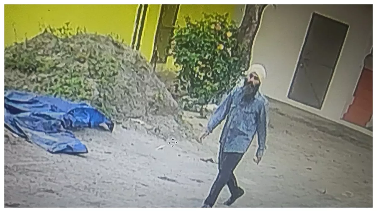 Amritpal Singh: गुरुद्वारे में गाड़ी खड़ी कर अलग-अलग हुए अमृतपाल और पपलप्रीत सिंह, वीडियो आई सामने