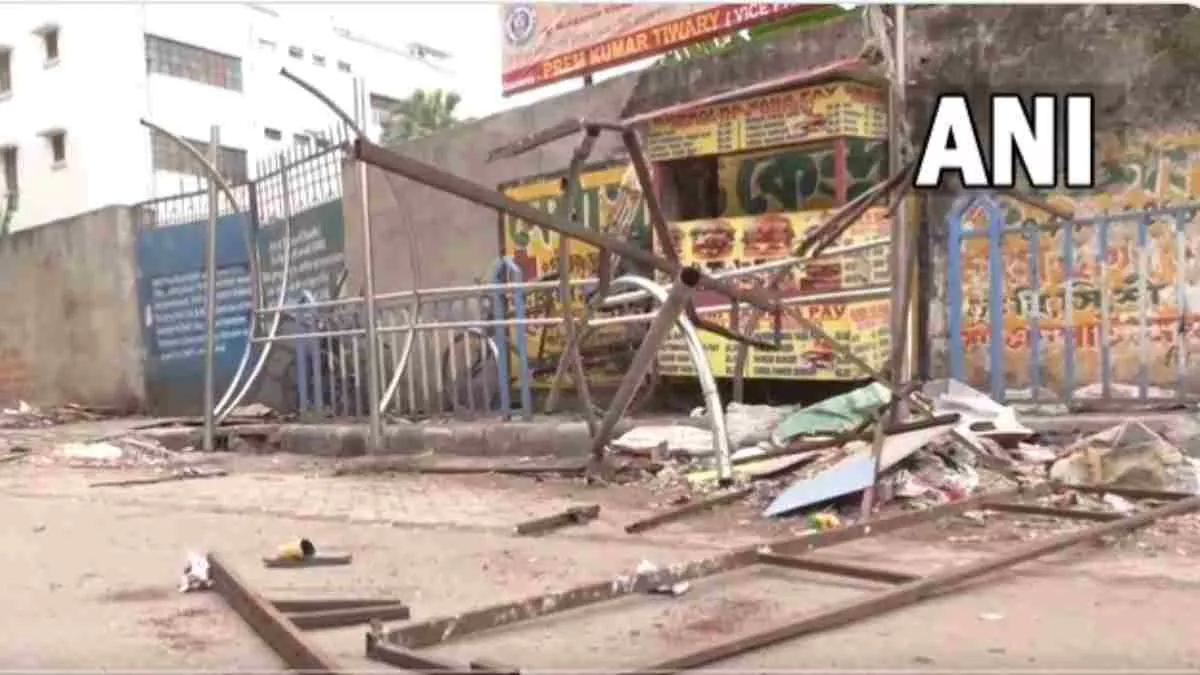 West Bengal Violence: हावड़ा में लगातार दूसरे दिन हुई हिंसा, ममता बनर्जी ने BJP पर लगाया आरोप