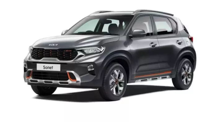 Kia Sonet के दो नए वेरिएंट्स को लाने की तैयारी हो रही है, जिनमें Sunroof फीचर दिया जा सकता है।