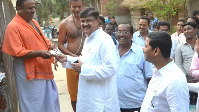 ओडिशा में कांग्रेस का एक और विकेट गिरा, दो बार के विधायक ने थामा BJD का हाथ