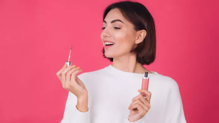 Makeup Tips: पतले होठों पर ऐसे करें लिपस्टिक अप्लाई