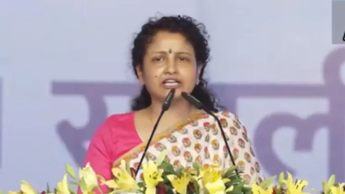 I.N.D.I.A की दिल्ली रैली में महिलाओं का दम, सुनीता केजरीवाल संग दिखीं कल्पना सोरेन; दिया पति का संदेश