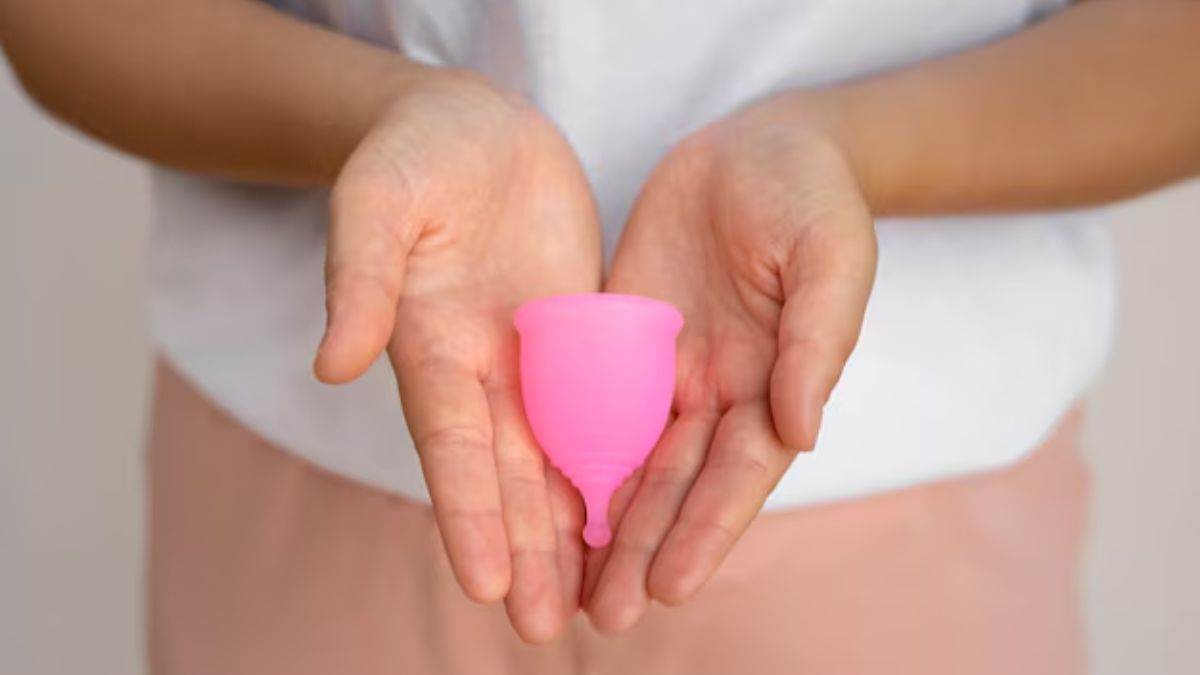 https://www.jagranimages.com/images/newimg/31032025/31_03_2025-menstrual_cup_23909042.jpg