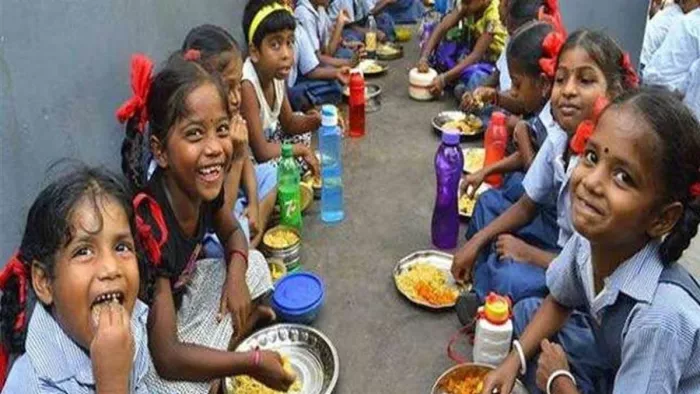 Mid Day Meal: बच्चों के भोजन में पहले की तुलना में दस प्रतिशत कम खाने के तेल का इस्तेमाल होगा।