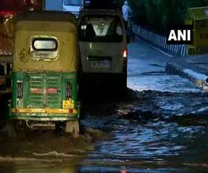 Delhi Weather Updates : दिल्ली-NCR में फिर होगी बारिश, जानें मौसम का ताजा हाल