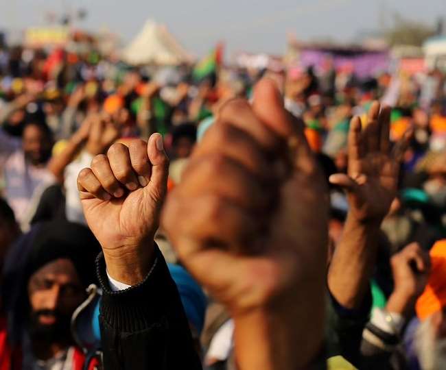 Kisan Andolan At UP Border: राकेश टिकैत के खिलाफ इंटरनेट मीडिया पर फूटा गुस्सा, जानें- किसे बताया 'नकली किसान'