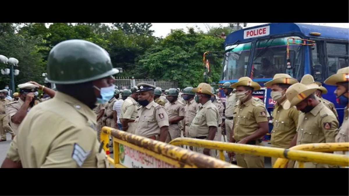 Karnataka News: हासन जिले में उपद्रवियों ने 'मिनी तिरुपति' मंदिर की मूर्तियों को तोड़ा, तनाव का माहौल